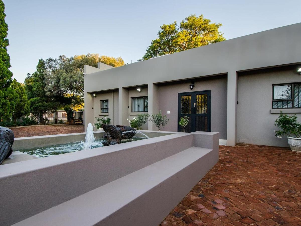 Three Olives Guesthouse Centurion Εξωτερικό φωτογραφία