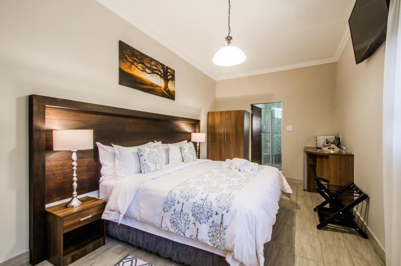 Three Olives Guesthouse Centurion Εξωτερικό φωτογραφία