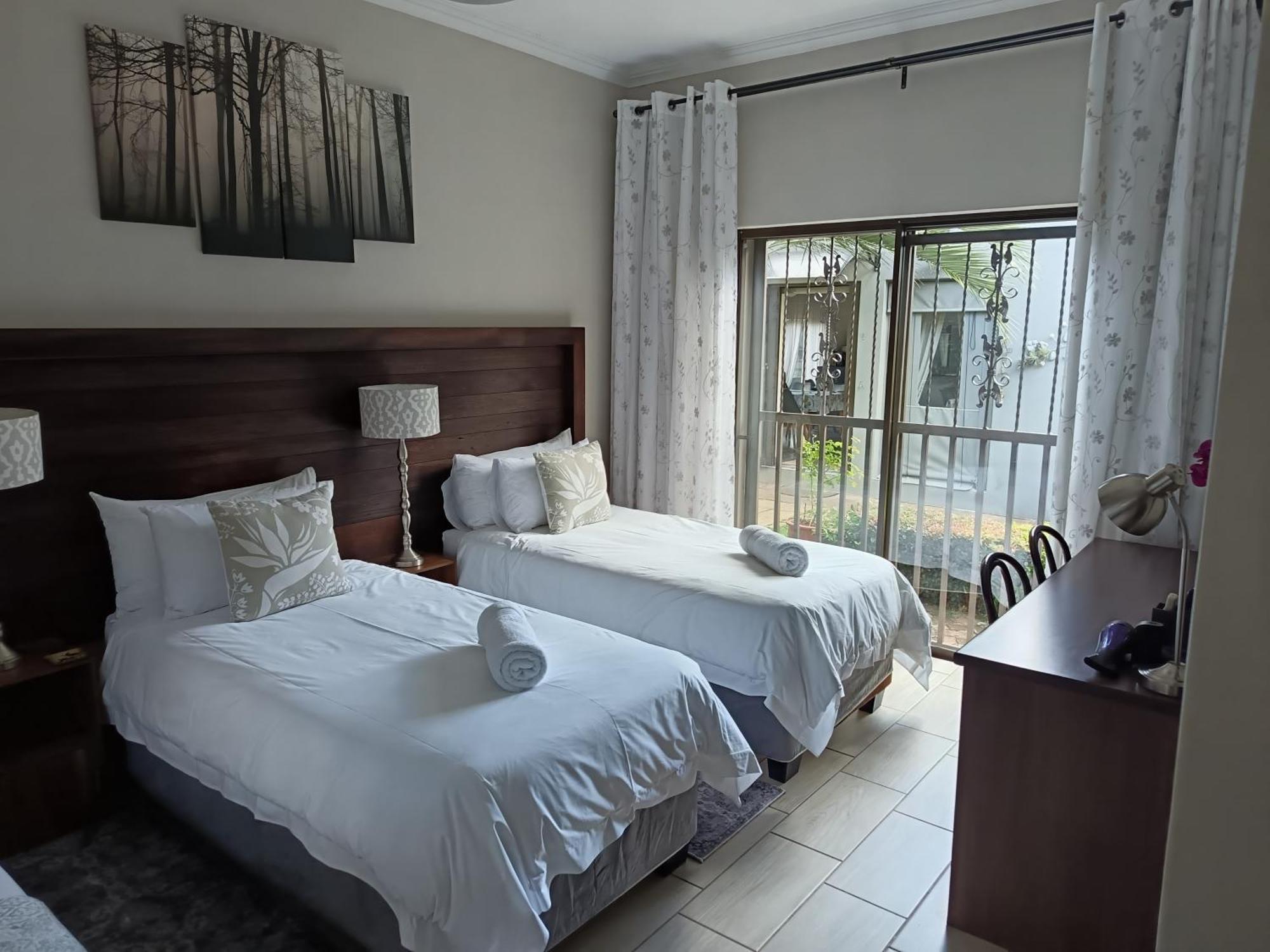 Three Olives Guesthouse Centurion Εξωτερικό φωτογραφία