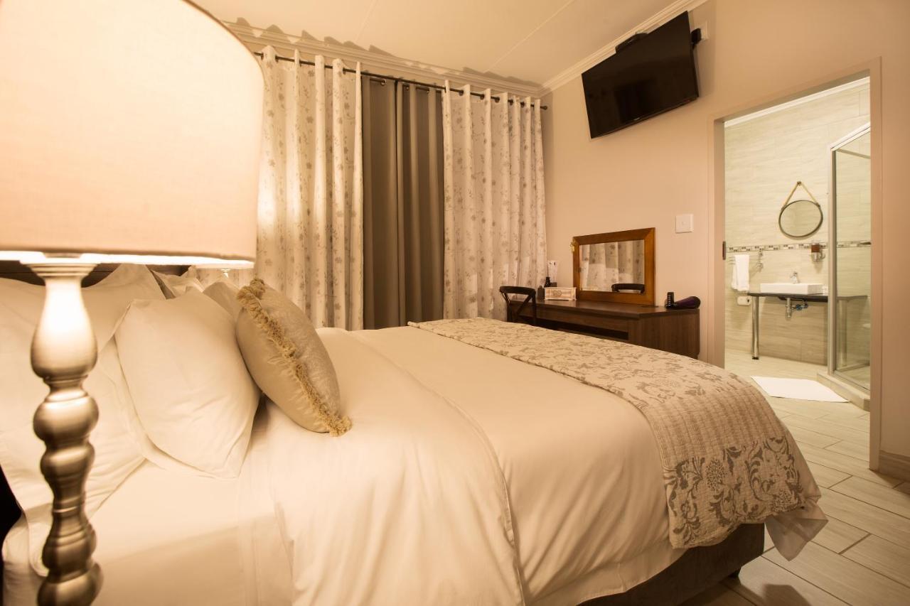 Three Olives Guesthouse Centurion Εξωτερικό φωτογραφία