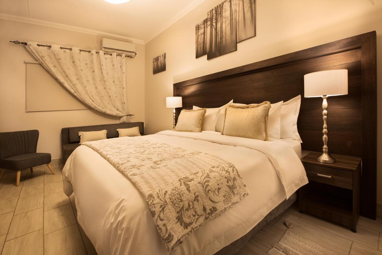 Three Olives Guesthouse Centurion Εξωτερικό φωτογραφία